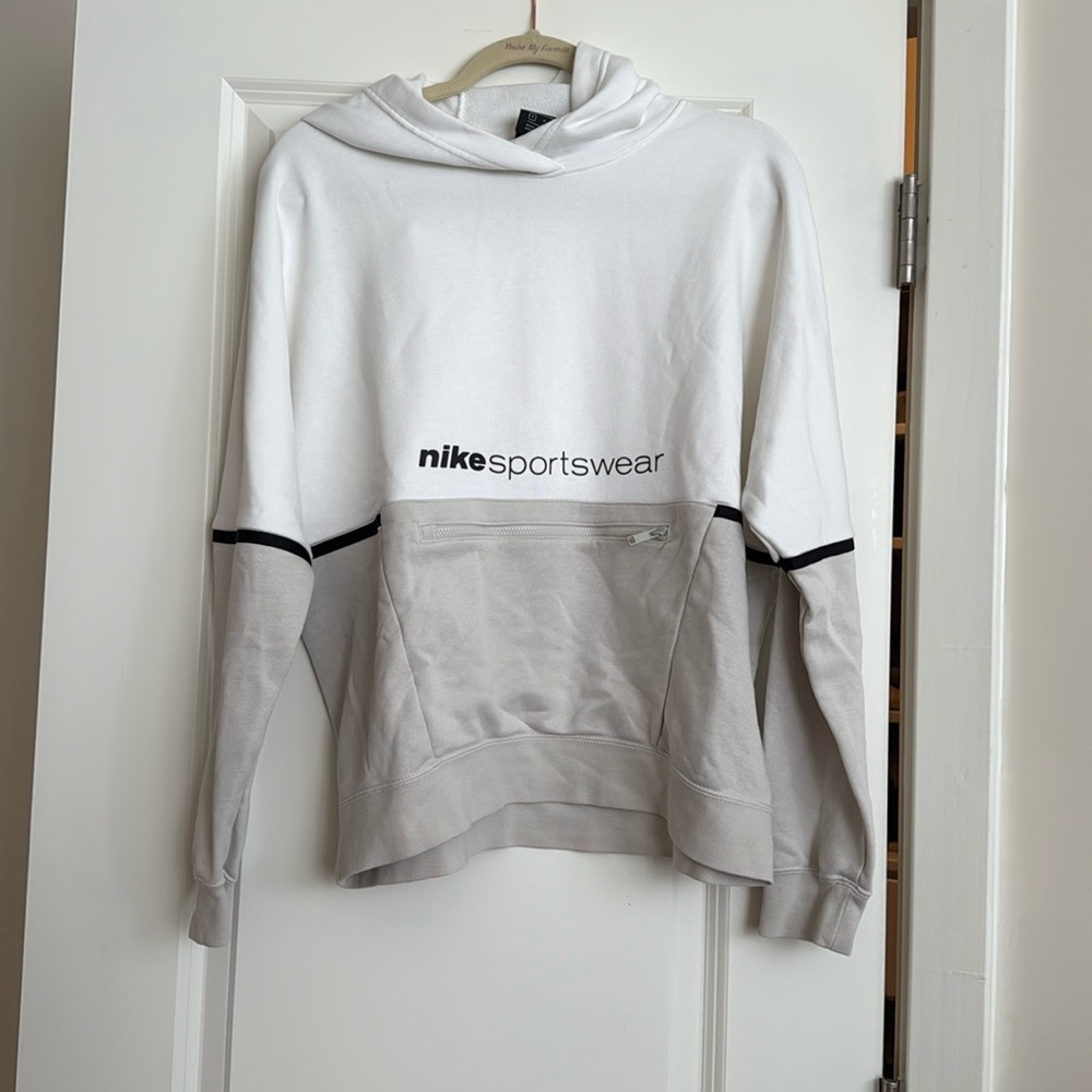 Nike White and Beige Color-Blocked Sweater